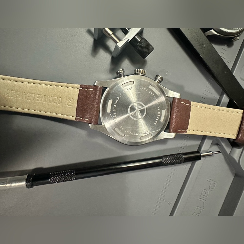 Tsovet SVT DE-40 Quartz Chronograph Silver and Black Men's Chronograph Watch - Picture 5 of 5